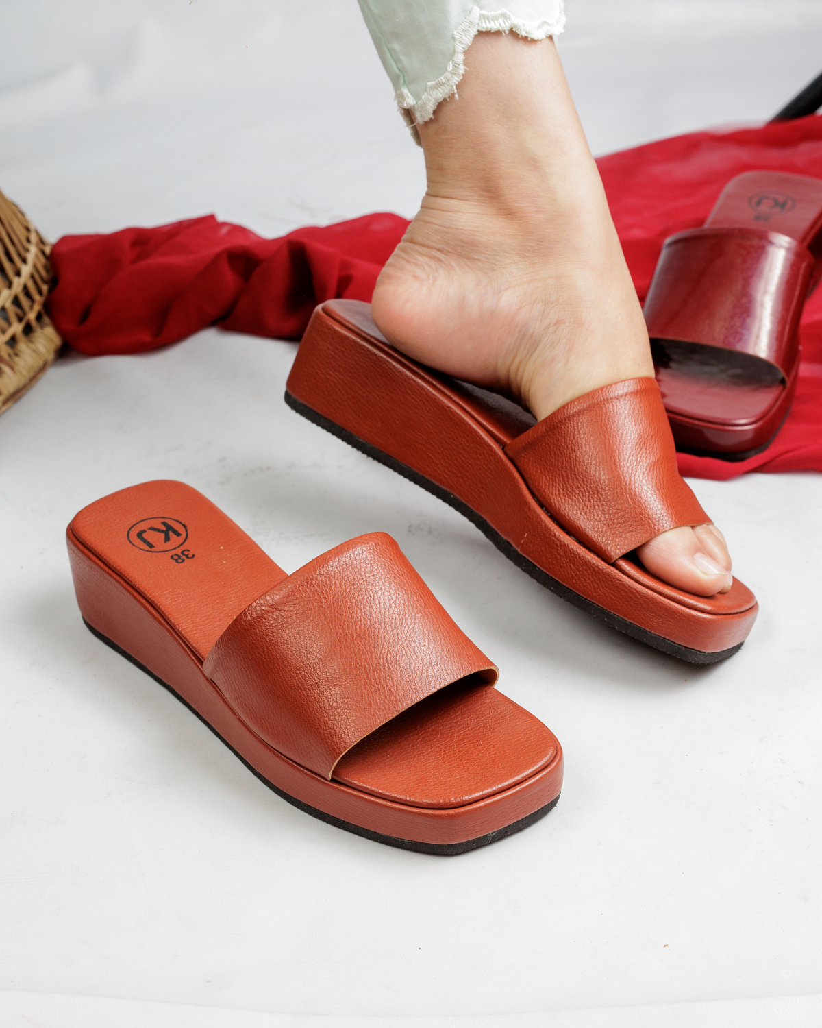 Shae Wedges